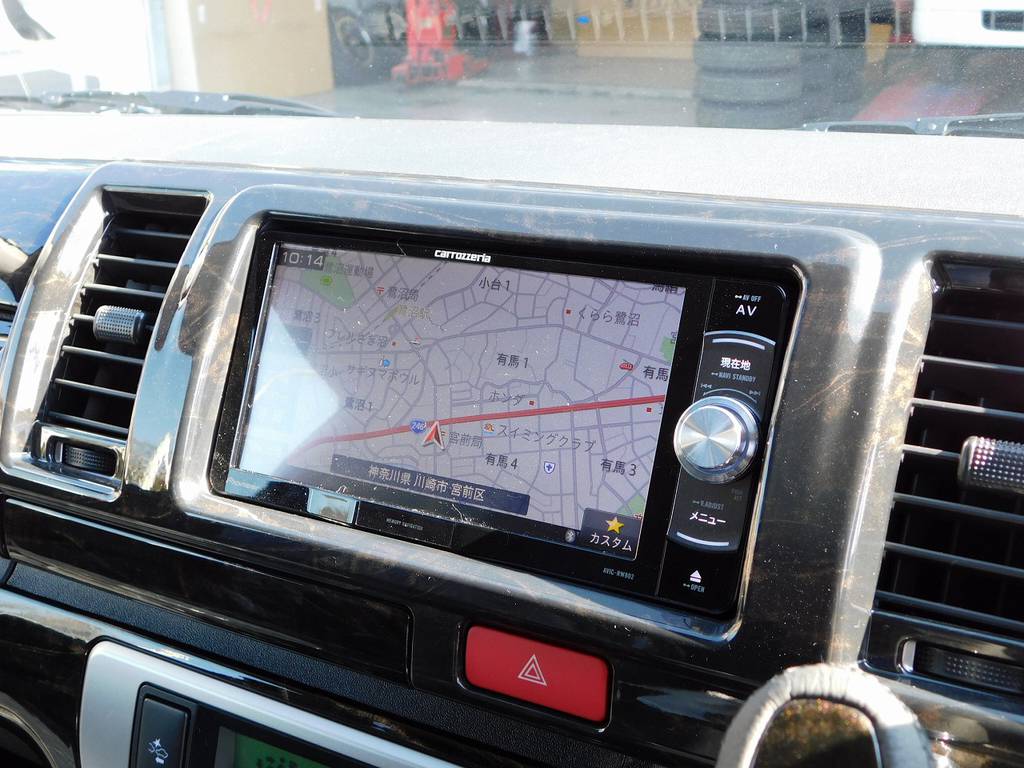 装着されているナビは人気のパイオニア製♪ナビが車両価格込みなのも分かりやすくうれしいですねっ♪もちろん最新型ですよっ♪