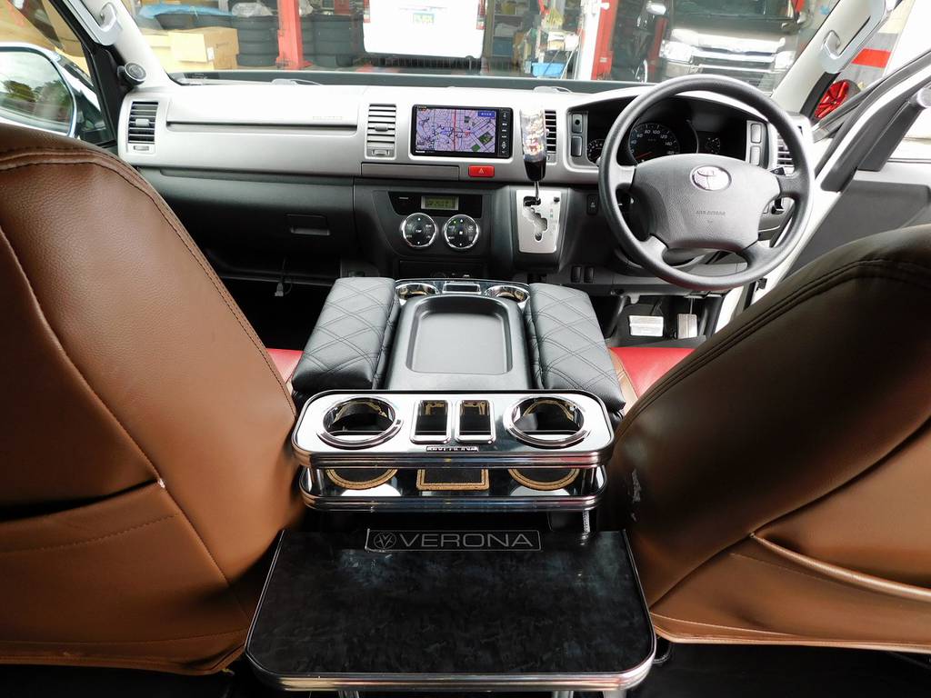 座面も高く見晴らしもグッドです！ロングドライブも楽チンです♪キャブオーバー車ですので取り回しもしやすいんです！