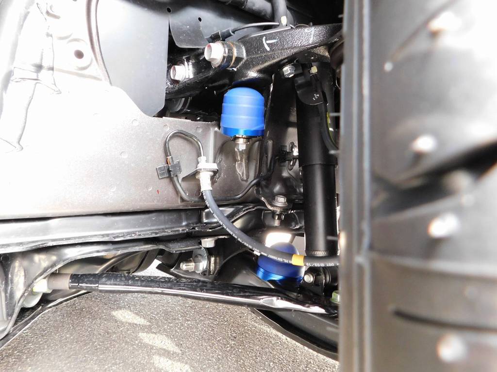 バンプ類ももちろん玄武製に交換済み！特殊素材で耐久性も折り紙付きですよっ！！！