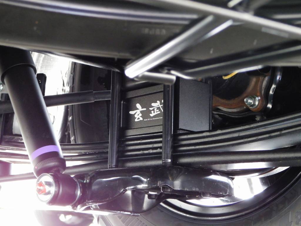 ブロックキットは玄武製の２．５インチを装着！お値段張りますがブロックキットと言ったら玄武製ですねっ！！！