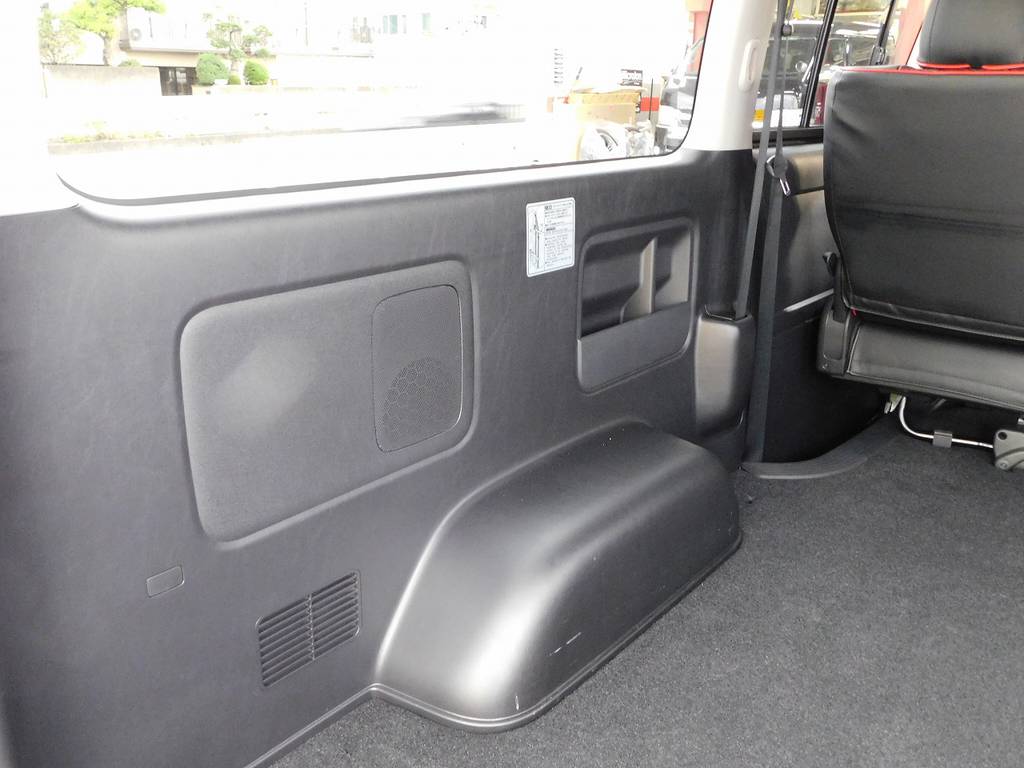 サイドパネルの状態も良いですよっ！！！けっこうキズがついてる車両が多いですがこちらの車はキレイですよぉ♪