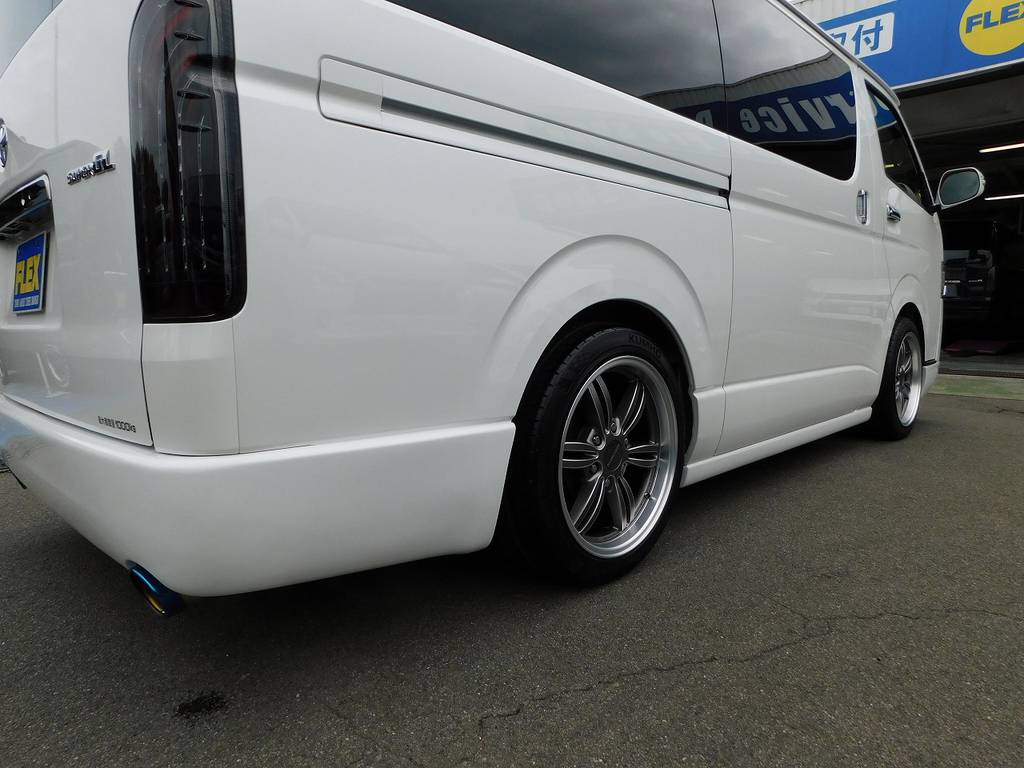 フルコンプリート車だけが出せるこの美しいライン♪ワンメーカー統一の美しさがここにあります♪