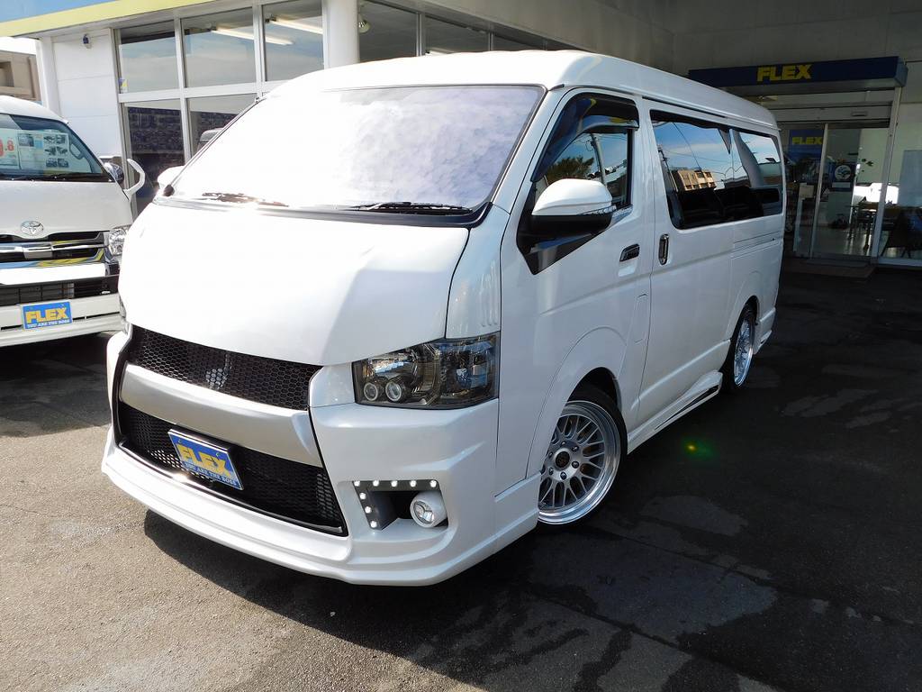ここまでカスタムされたハイエースはなかなか入ってこない上にかなりお買い得となっておりますのでお早めにご検討下さいねっ♪