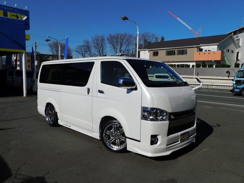 フルエアロ車だけが持つこの美しいたたずまい♪２ピース特有のリムの輝き♪スペシャルバージョンに相応しいこの姿！！！