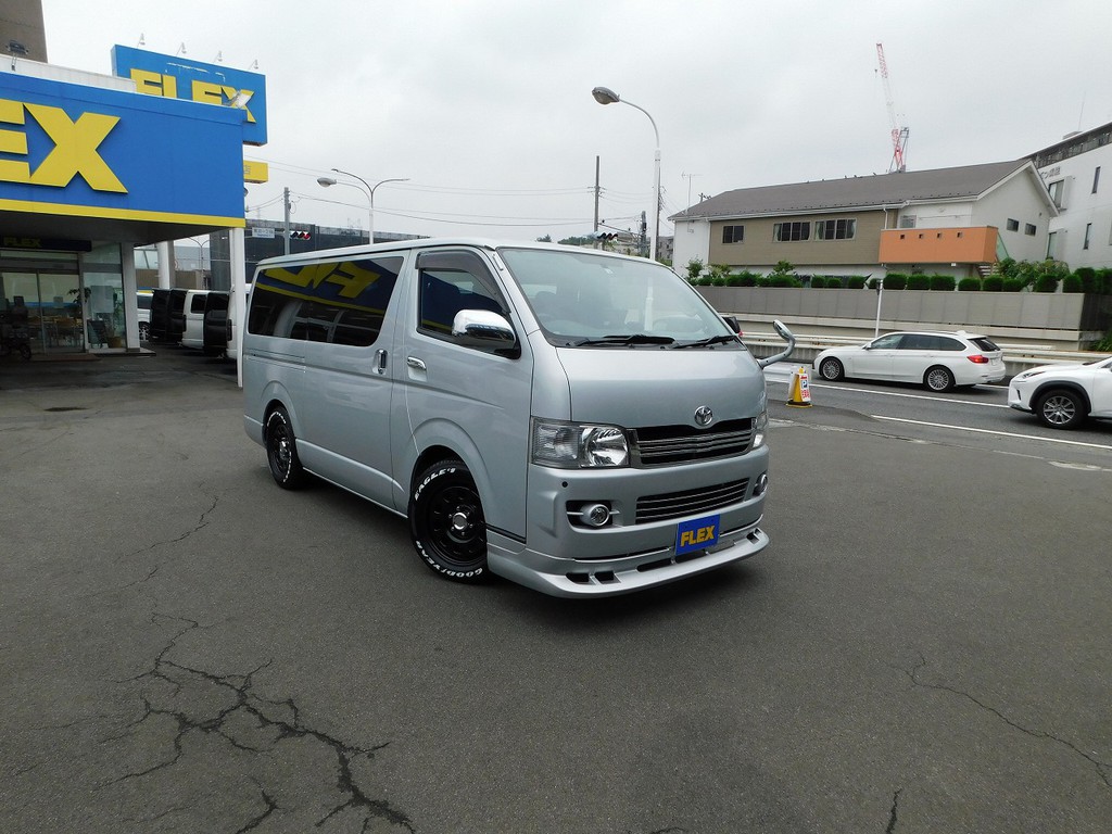 まだまだ元気に走る機関良好な一台！お手頃なカスタムハイエースをお探しの方は必見の一台！！！