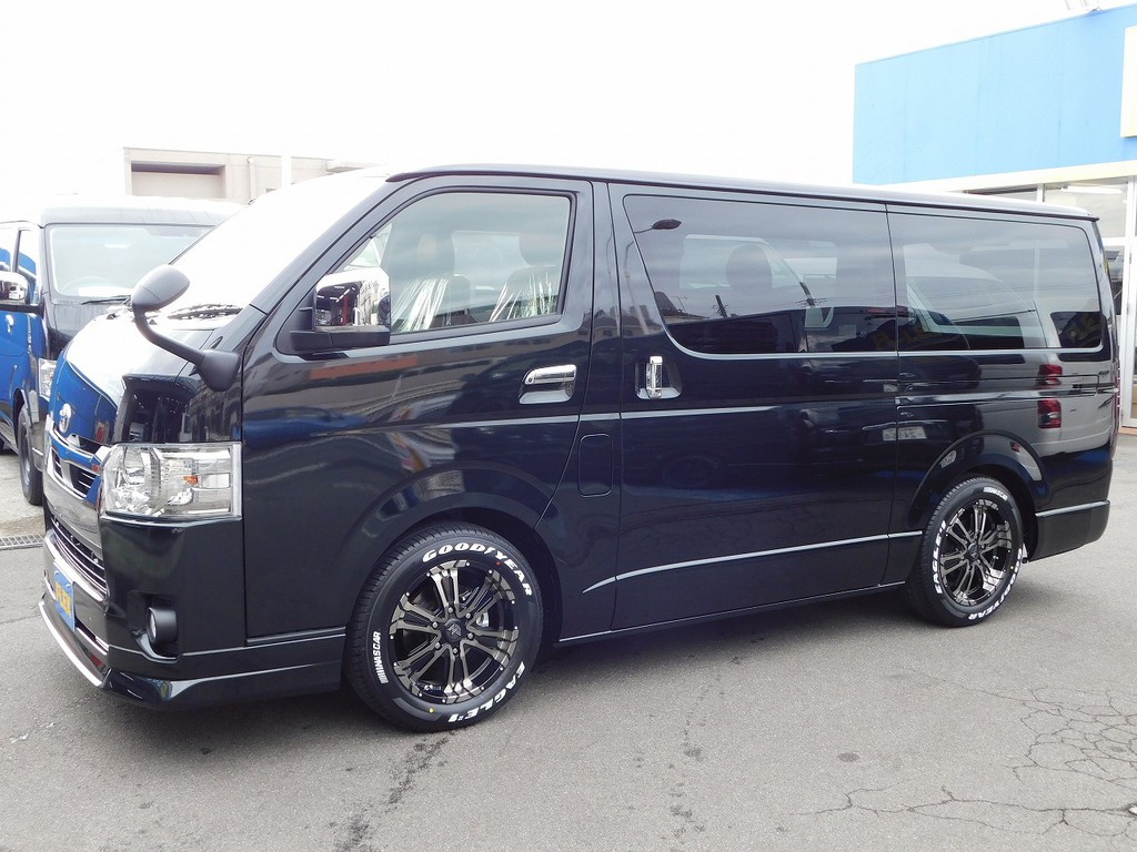 ローダウンされた箱車は問答無用でカッコいい♪日常使いでもそんなに支障の出ない５センチダウン♪