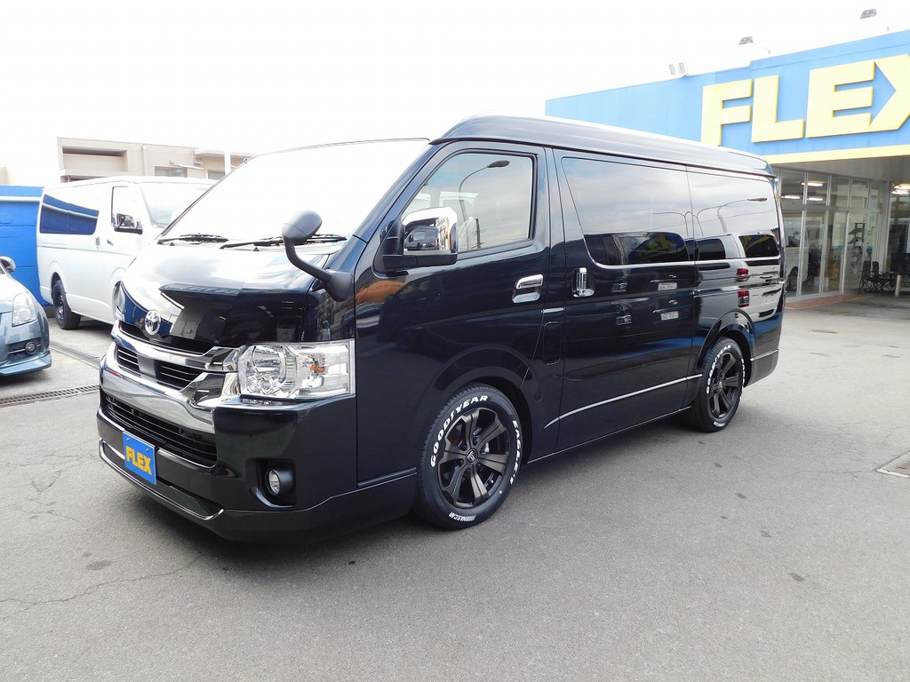 ローダウンを施された箱車は問答無用でカッコいいですねっ♪