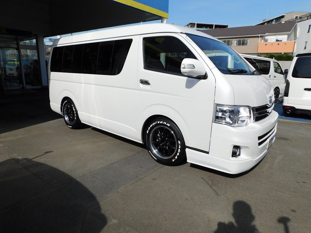 横から見てもキマッてます！低い箱車は問答無用でカッコいいですねっ♪