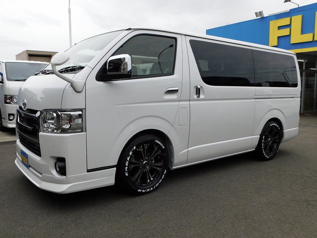 適度なローダウンで日常使いも問題無しですよっ！低い箱車は問答無用でカッコいいですねっ！！！