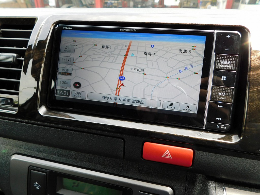 搭載されているナビは人気のパイオニア製♪ナビの費用は車両価格に含まれておりますので追加費用は掛かりませんよっ！！！