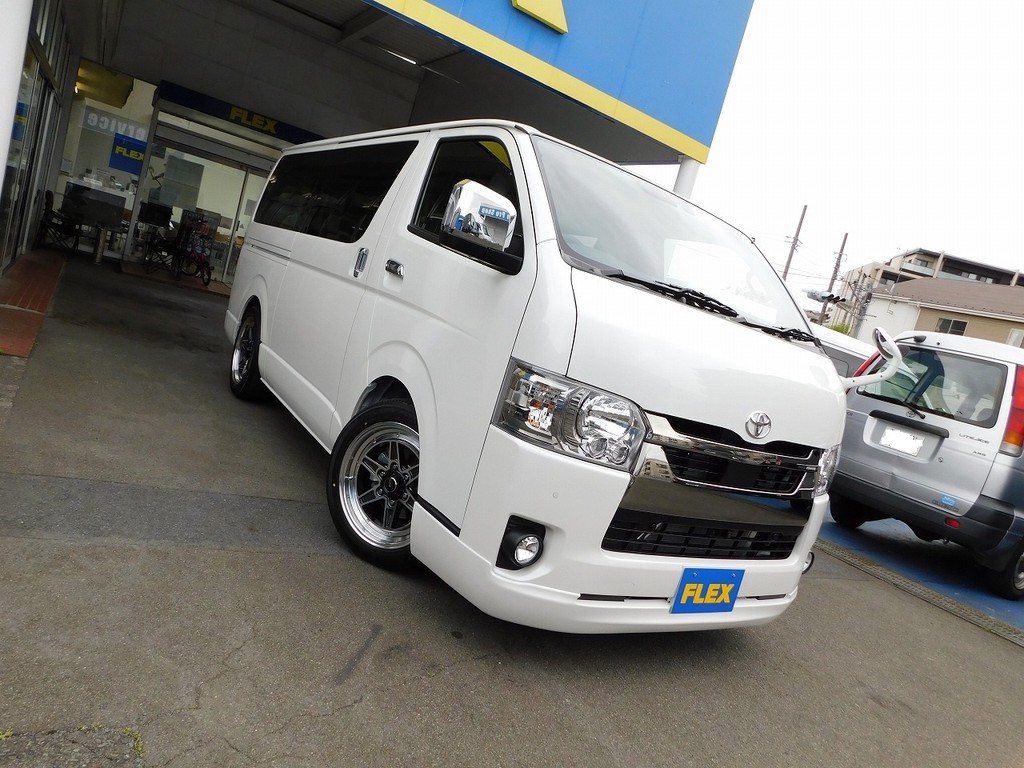 さぁこの車を手に入れてみませんかっ！人気仕様の為、お早めに♪現車確認はいつでも大歓迎ですよっ♪