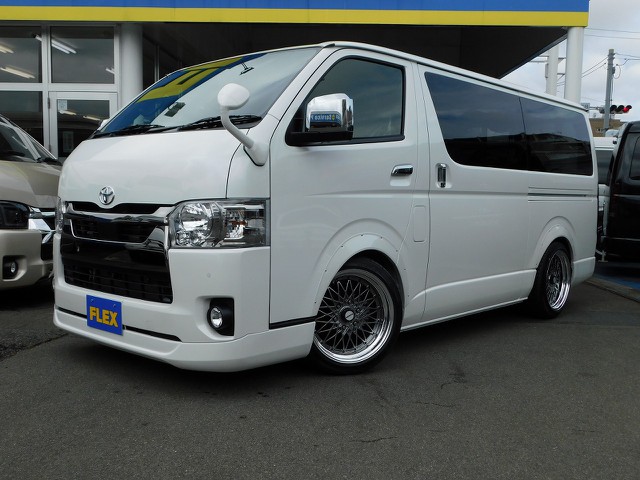新車ダークプライムⅡ・ＲＳパッケージ完成致しました♪３インチローダウンに２ピースアルミホイールでスポーティなフォルムを実現！！！こだわりのパーツが付いてこの価格はお買い得ですよっ♪
