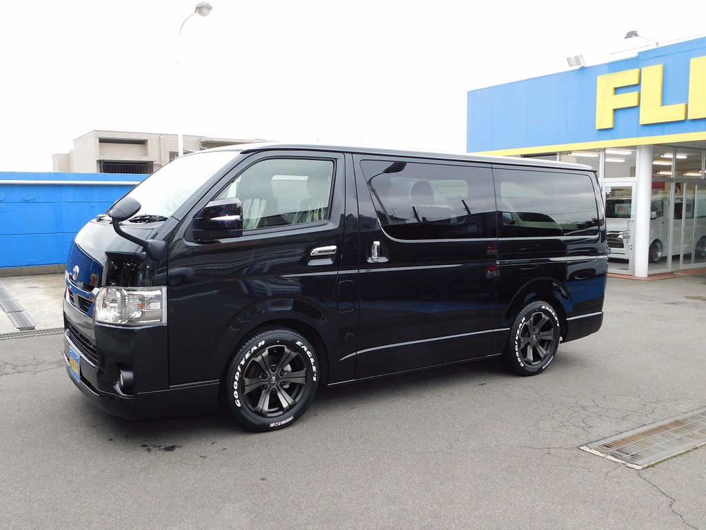 横から見てもキマッてます！ローダウンされた箱車は問答無用でカッコいいです！！！
