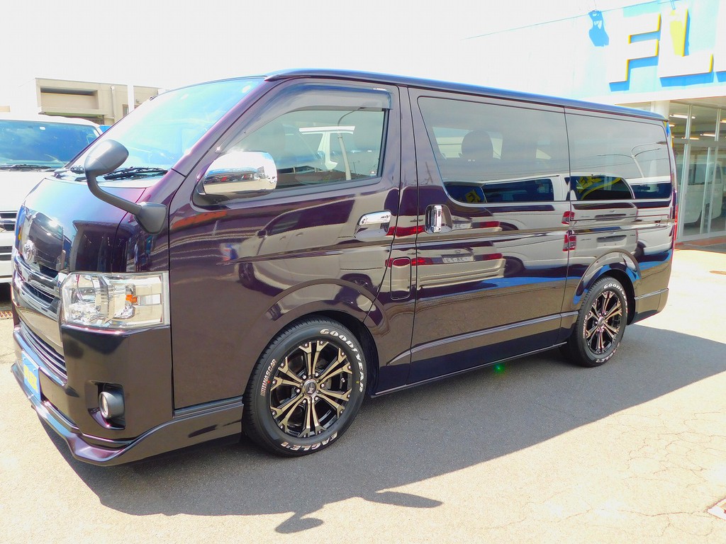 横から見てもキマってます♪ローダウンされた箱車は問答無用でカッコいいです！！！