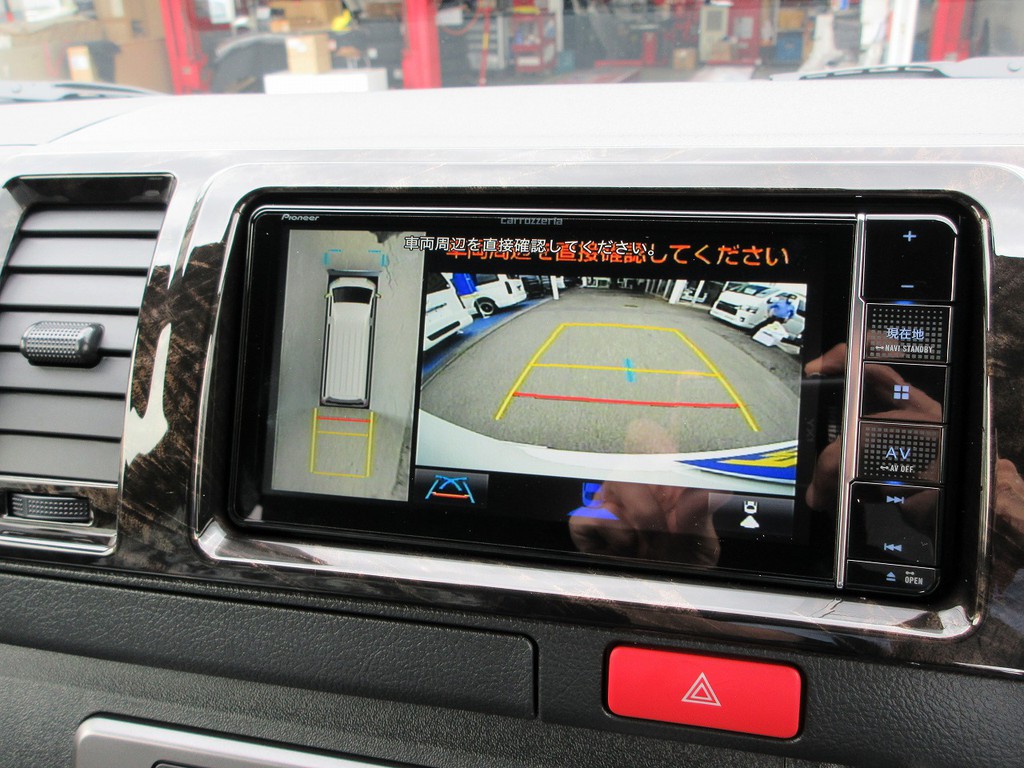 現行６型からオプション設定となったパノラミックビューモニターも完備！！！駐車もしっかり確認出来ますよっ！！！