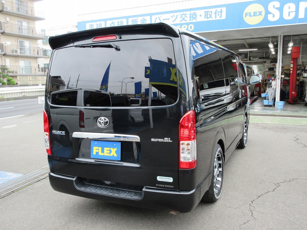 迫力の後ろ姿！これぞ箱車って感じですねっ♪リヤスポ付きで迫力もあります！！！