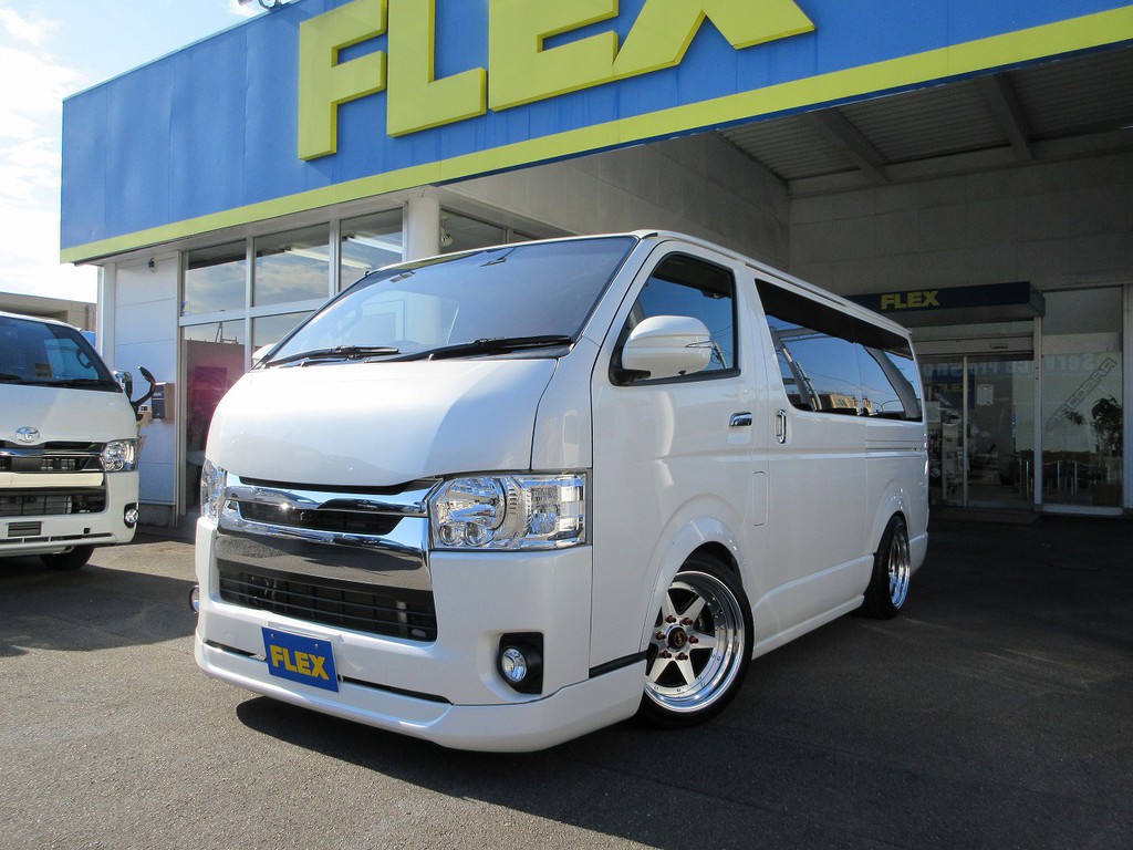 怒涛のカスタムが施された渾身の一台！カスタム車を愛する人に贈る珠玉の一台！！！