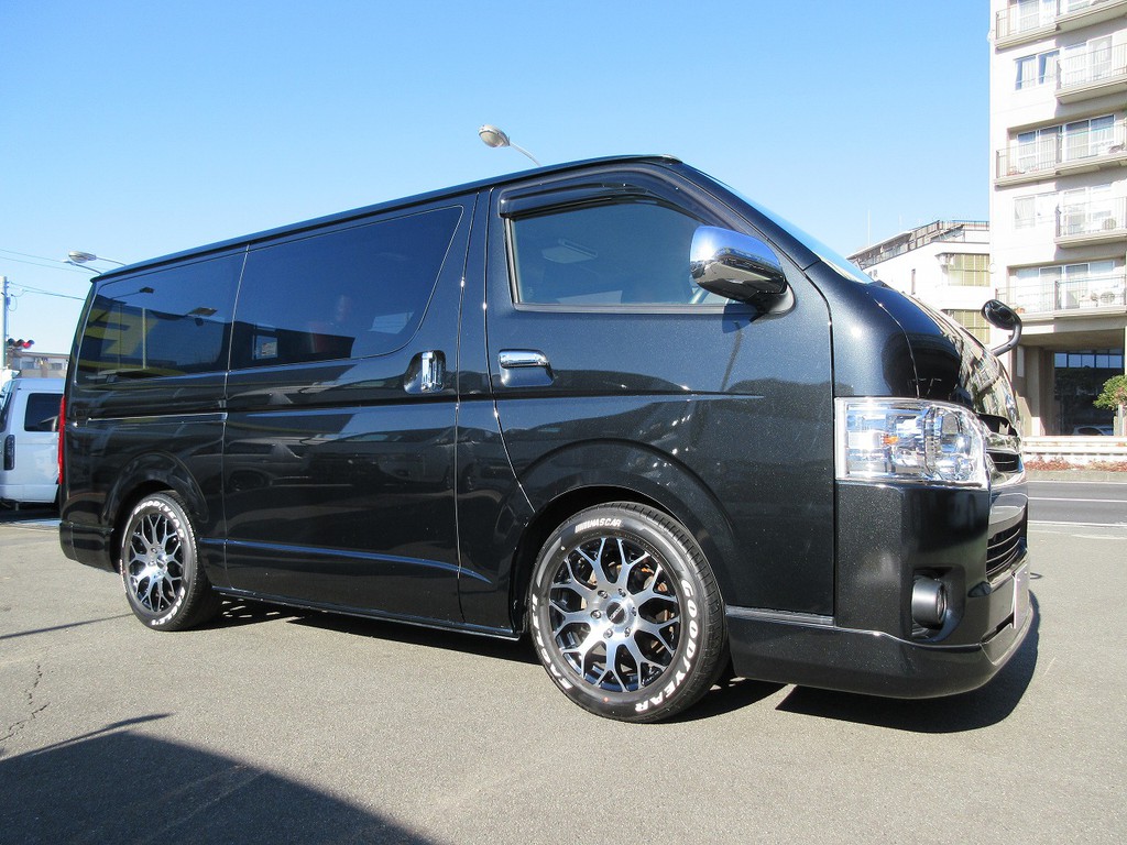 横から見てもカッコいい♪ローダウンされた箱車は問答無用でカッコいいです！！！