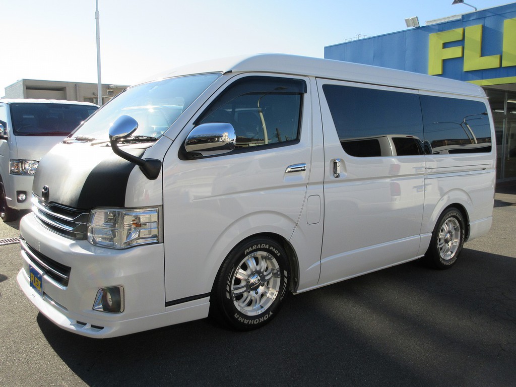 横から見てもカッコいい♪ローダウンされた箱車はカッコいいです！！！