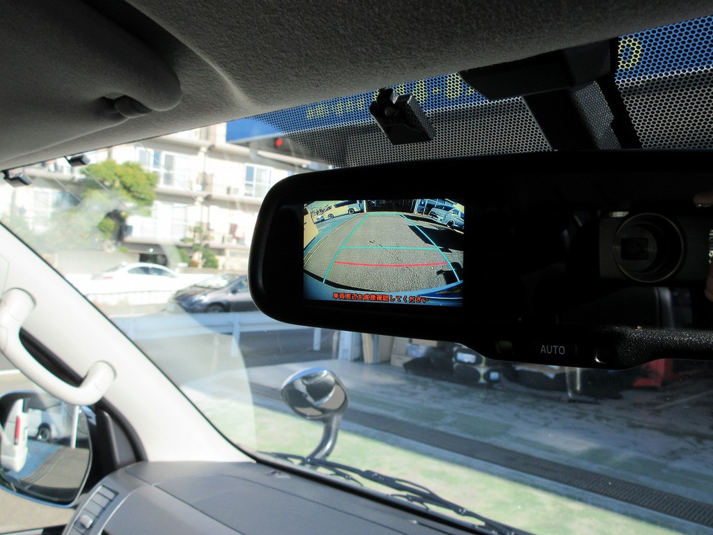 バックカメラ搭載で後方確認もバッチリです♪駐車時の安心感が違います♪