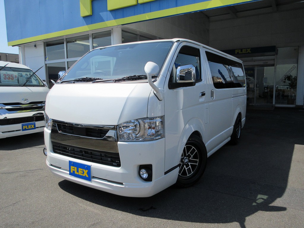 これだけのカスタムと特別仕様車ベースでこの価格！お買い得ですよっ♪