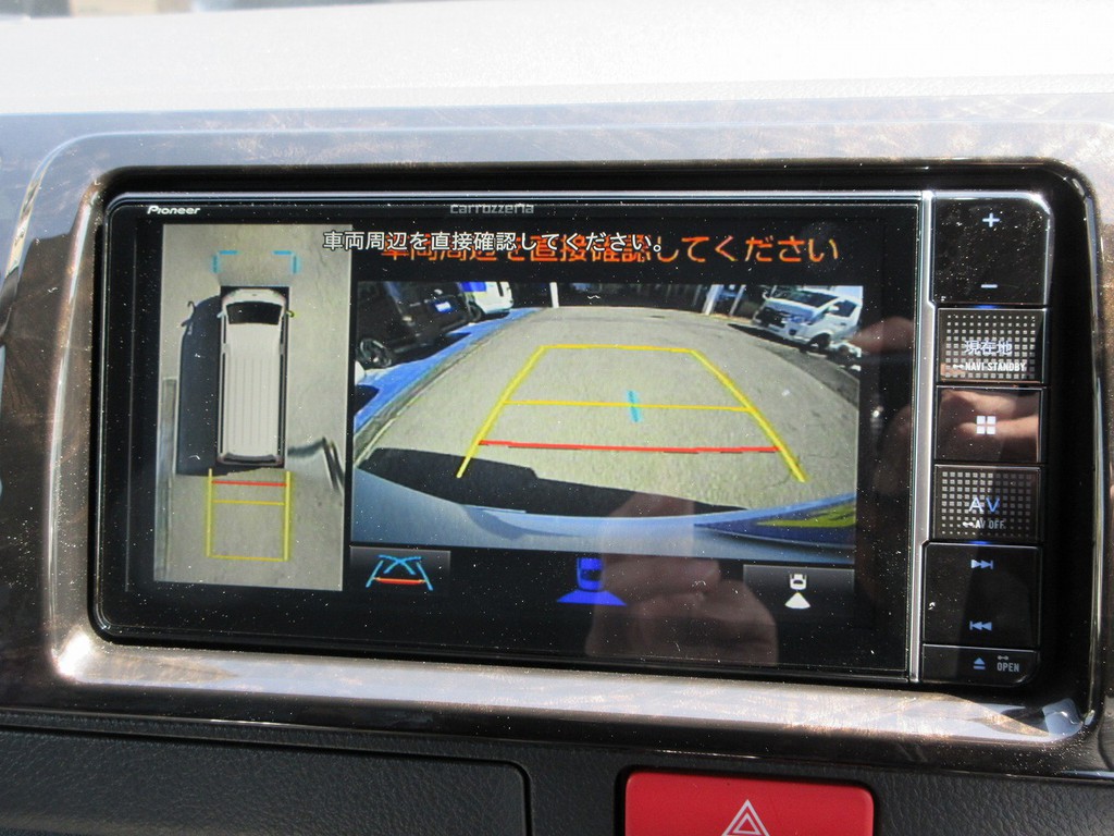 ６型からオプション設定のパノラミックビューモニター完備！駐車時の安心感が違いますねっ♪