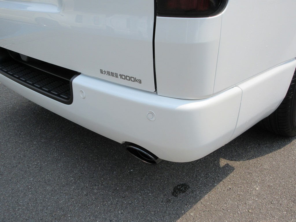 有るのと無いのとでは大違いのマフラーカッター！リヤビューに迫力をプラス！！！