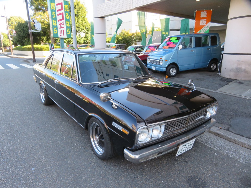 日産 セドリック スペシャル6 車探しなら中古車 新車の専門店flex フレックス へ