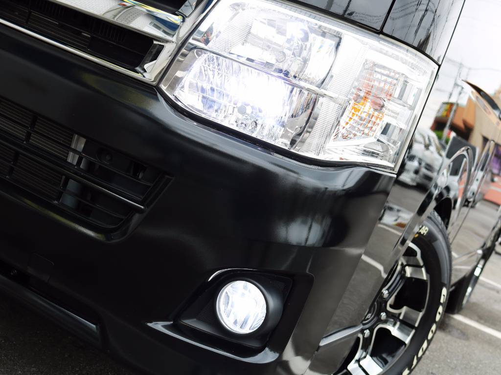 メーカーオプション「ＨＩＤヘッドライト」！ＬＥＤヘッドライト♪