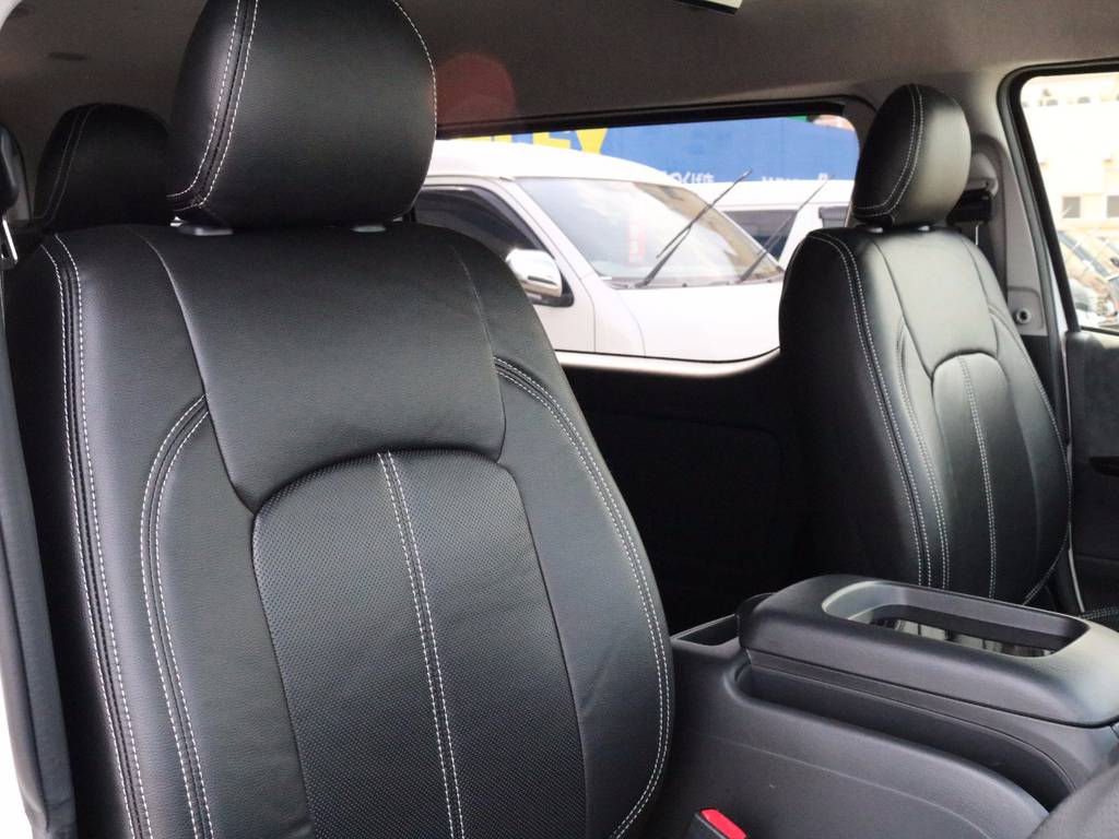 運転席シート、新品黒革調シートカバー付き！