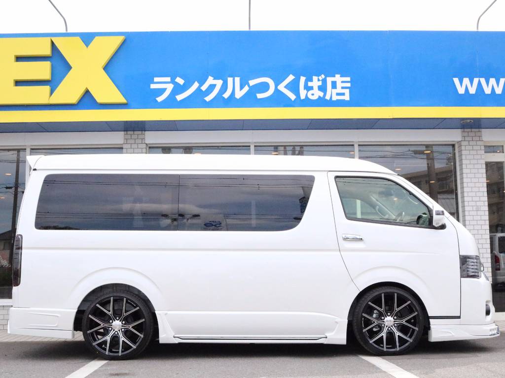 ご納車後のアフターもお任せ下さい！車検、整備、カスタム、なんでも可能です♪専門にお任せ下さい！