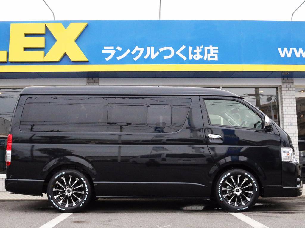 人気のブラックカラーでコンプリート♪