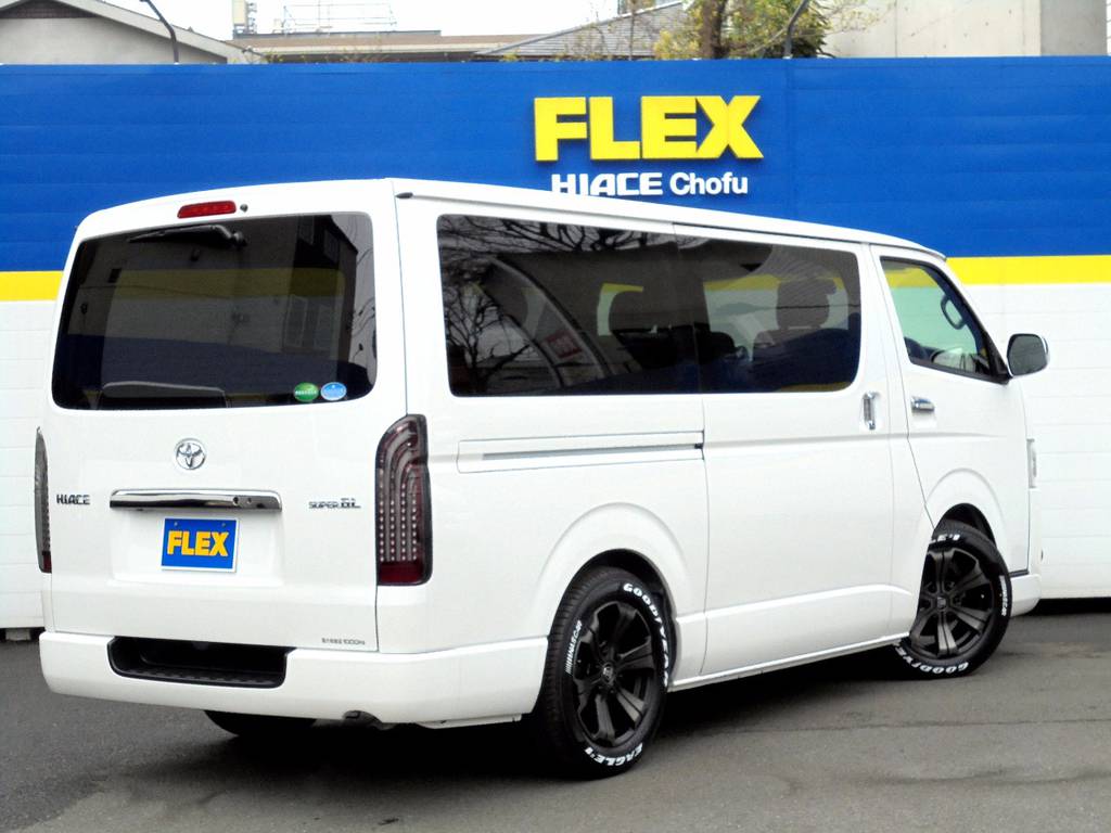 パール色のカスタム車です！