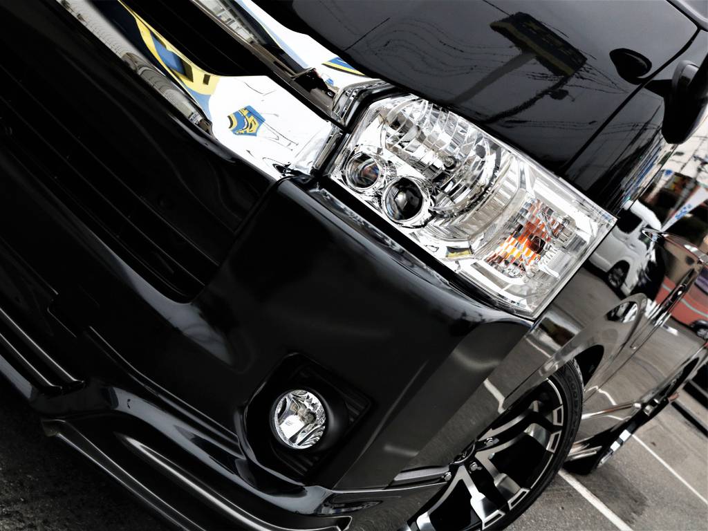 夜間走行に安心のメーカーオプション「ＬＥＤヘッドライト」！