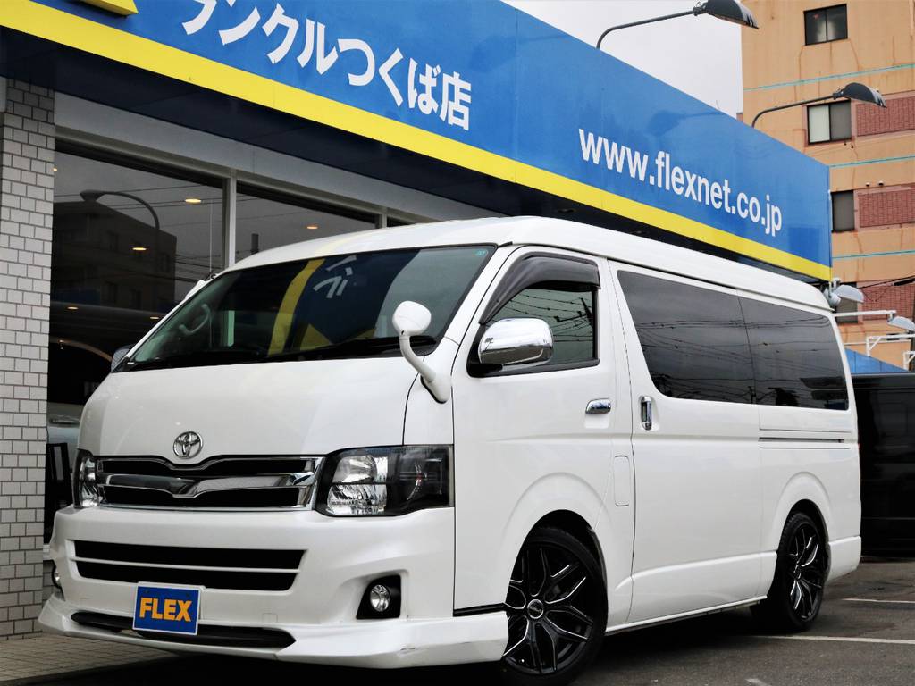 平成２４年ハイエースＷ「ＧＬ」１０人乗り、２ＷＤガソリン車！内装アレンジ「シートレック」が入庫♪