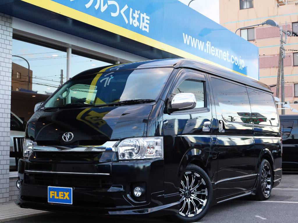 平成２６年式４型ハイエースＷ「ＧＬ」２ＷＤガソリン車ＷＡＬＤフルエアロ、内装アレンジ１０人乗りが入庫♪