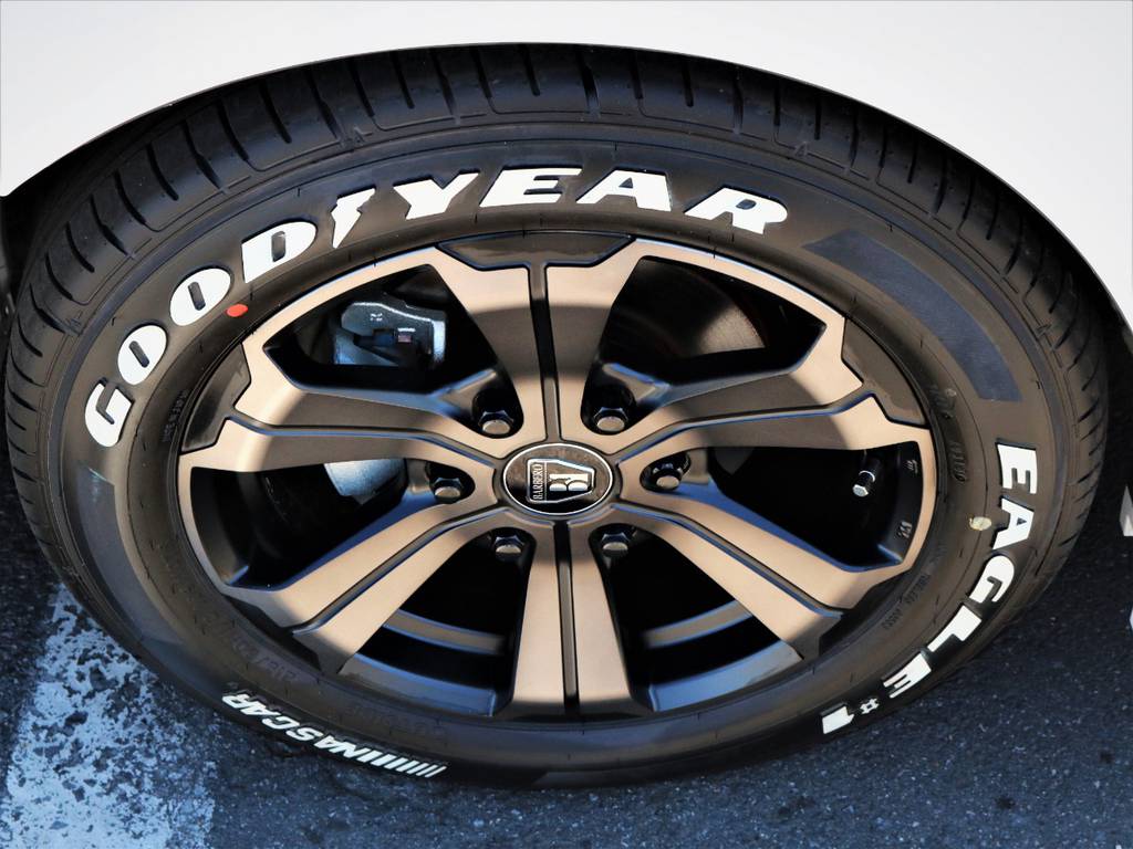 バルベロ１７インチアルミホイール、ナスカータイヤ！