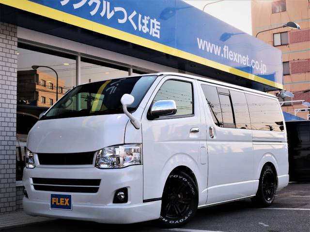 平成２４年ハイエースＶスーパーＧＬ５人乗り、２ＷＤガソリン車！人気の３型パールホワイトが入庫致しました♪