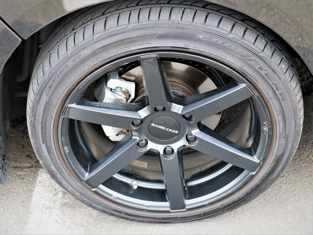 ４１５ＣＯＢＲＡ　ＳＤ－６　１８インチアルミホイール、国産タイヤ、グットイヤータイヤ！