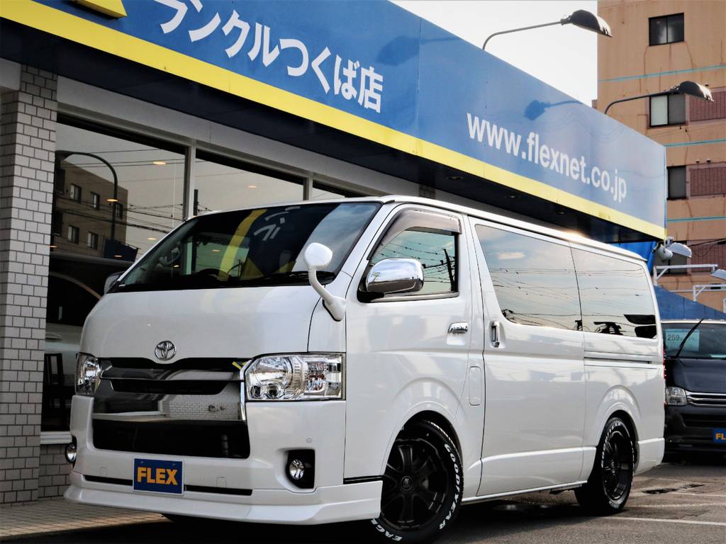 平成２６年ハイエースＶスーパーＧＬ５人乗り２ＷＤガソリン車！人気の４型モデルが入庫致しました♪