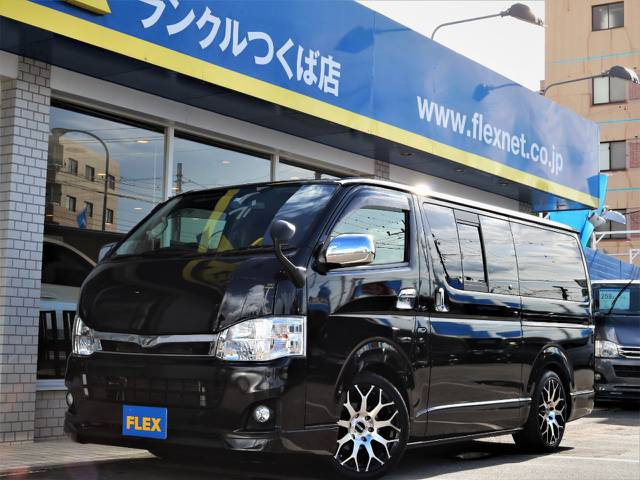 平成２３年ハイエースＶスーパーＧＬ５人乗り２ＷＤガソリン車！カスタム満載のベッドキットパッケージ♪