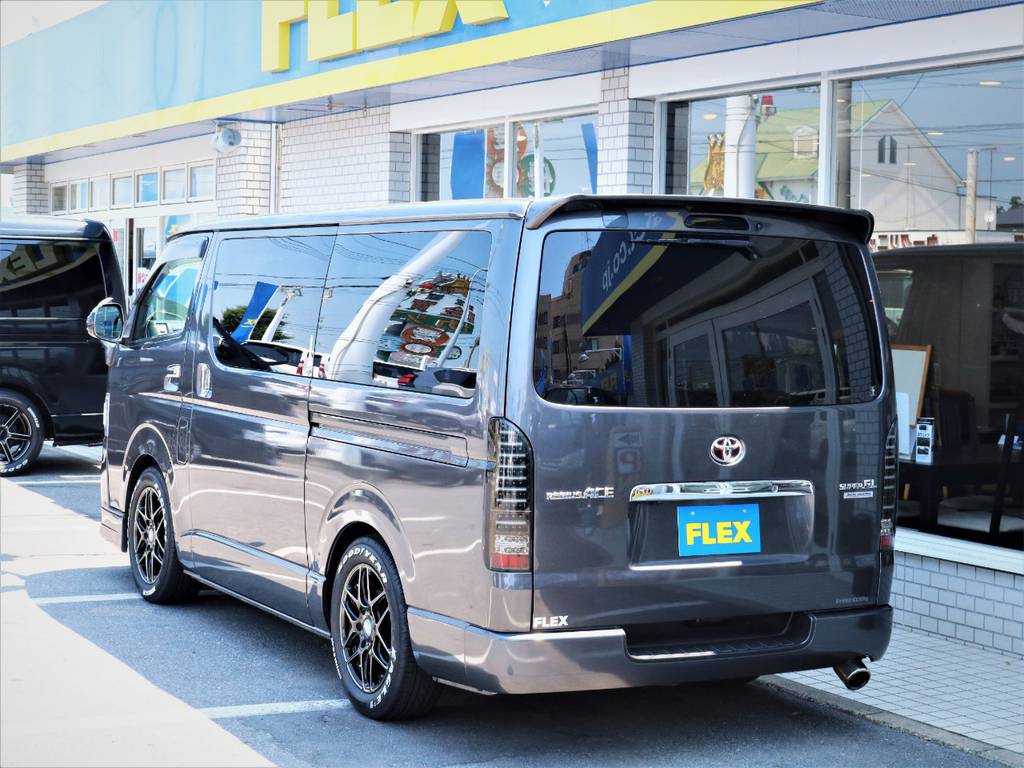 茨城県最大級のハイエース専門店！新車から中古車までラインナップ！