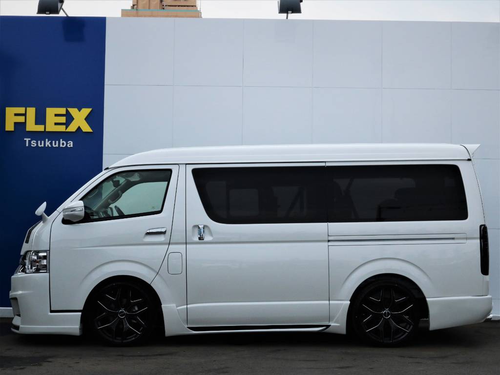 茨城県最大級のハイエース専門店！新車から中古車までラインナップ！
