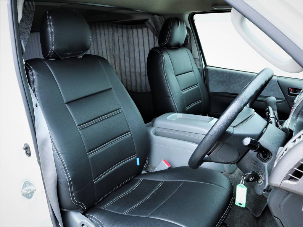 運転席シート、新品黒革調シートカバー！