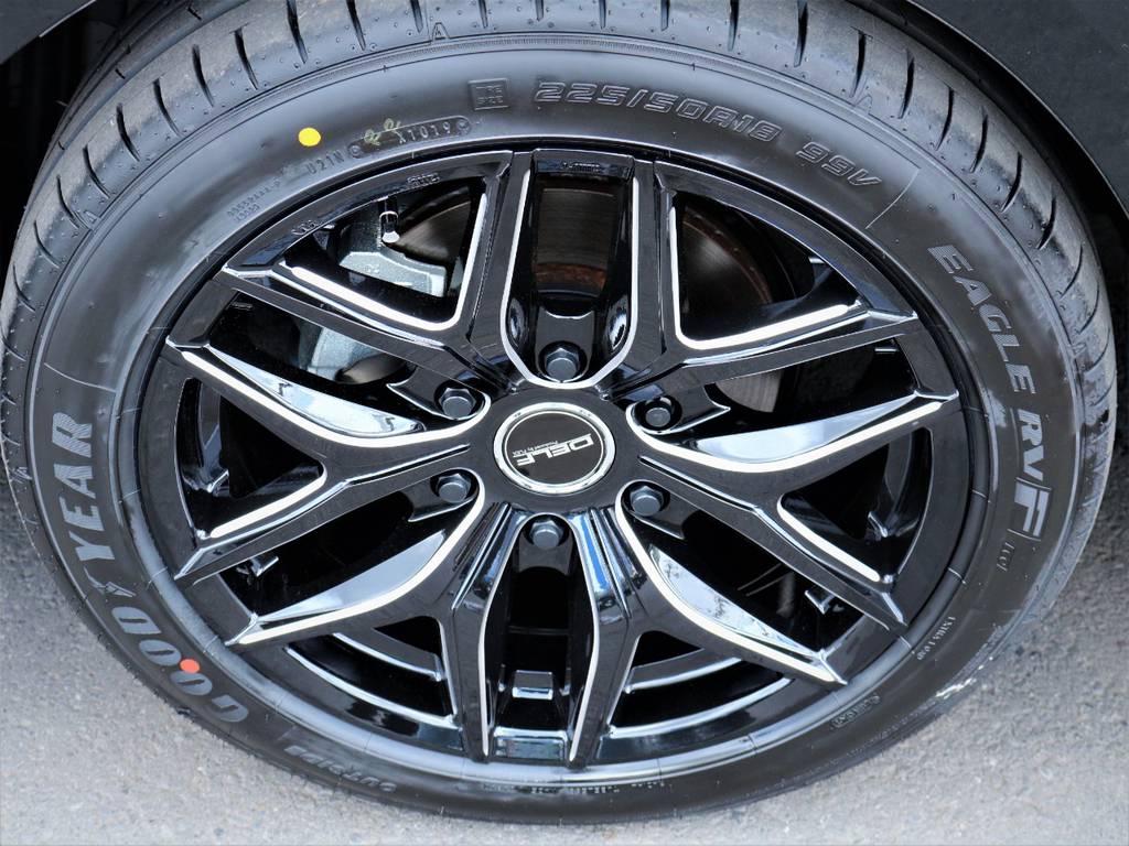 デルフ０１ＢＭ１８インチアルミホイール、国産グットイヤータイヤ！