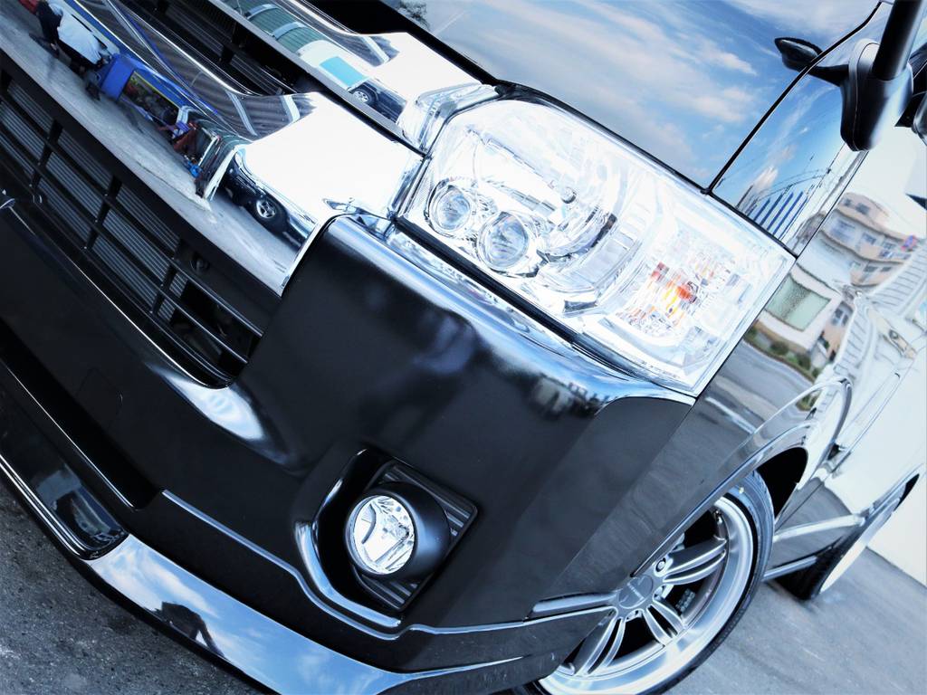 夜間走行に便利なメーカーオプション「ＬＥＤヘッドライト！