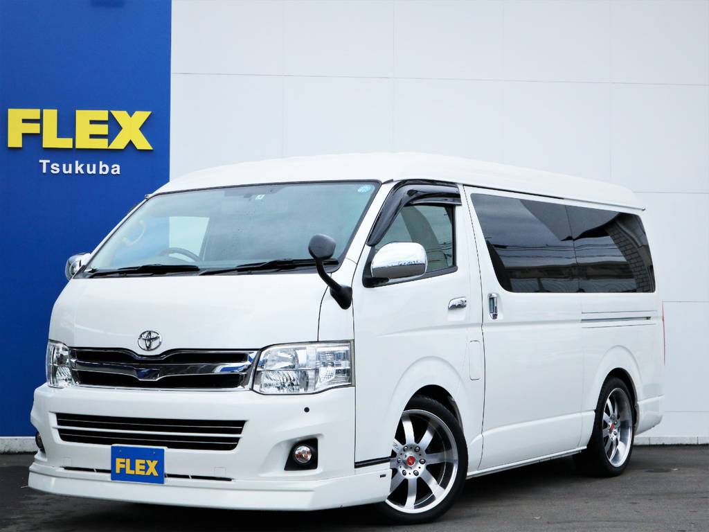平成２３年ハイエースＷ「ＧＬ」１０人乗り２ＷＤガソリン車！人気の一台が入庫致しました！
