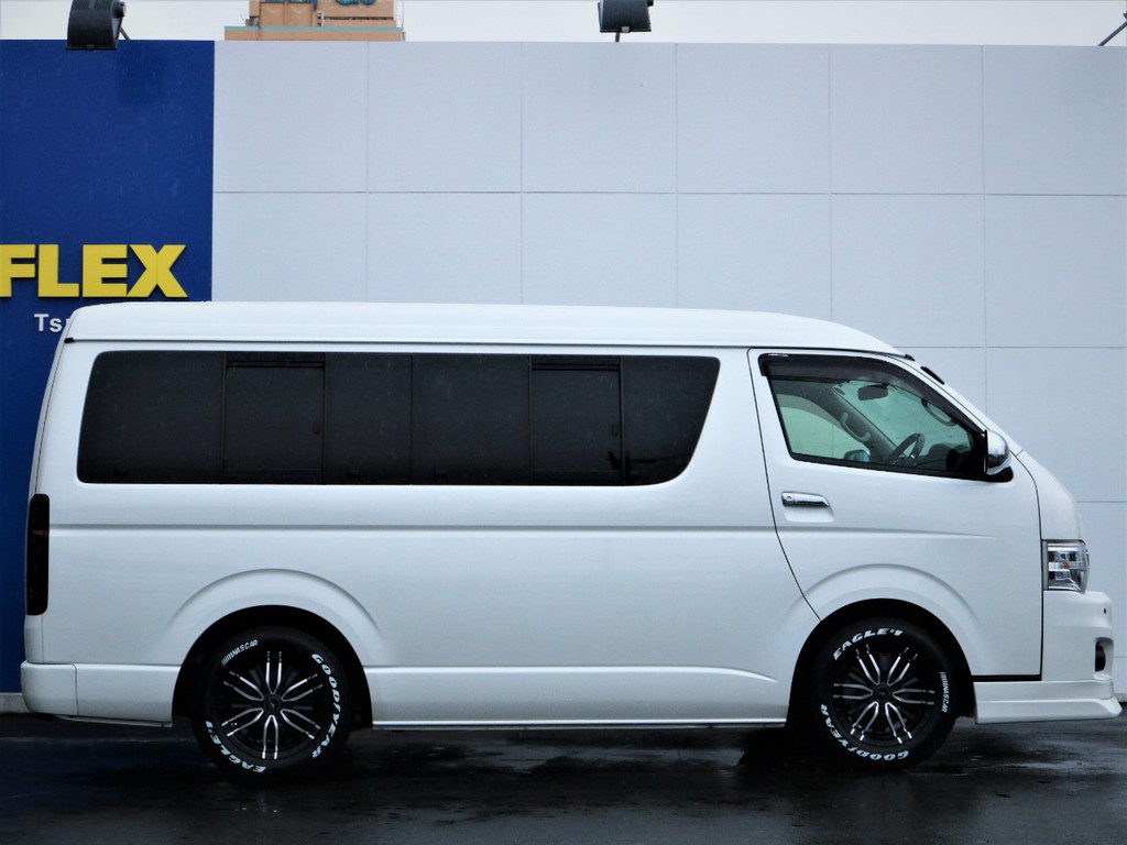 茨城県最大級のハイエース専門店！新車から中古車までラインナップ！