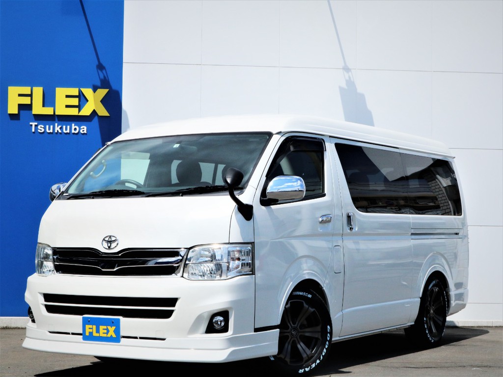 平成２２年ハイエースＷ「ＧＬ」１０人乗り２ＷＤガソリン車！３型モデルが入庫！
