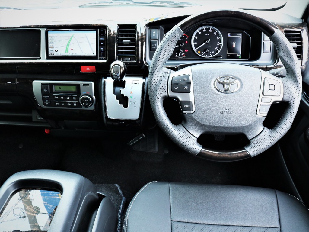 茨城県最大級のハイエース専門店！新車から中古車までラインナップ！